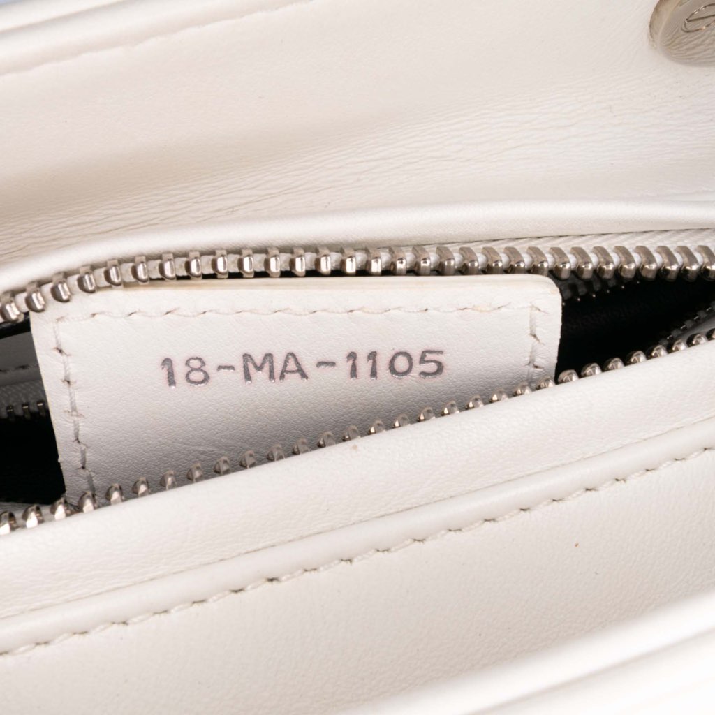 Dior Medium Lambskin Paradise Lady Dior - Detail 1