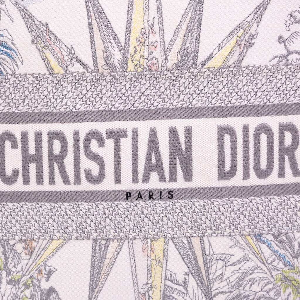 Dior Medium Reve d Infini Book Tote - Image 10