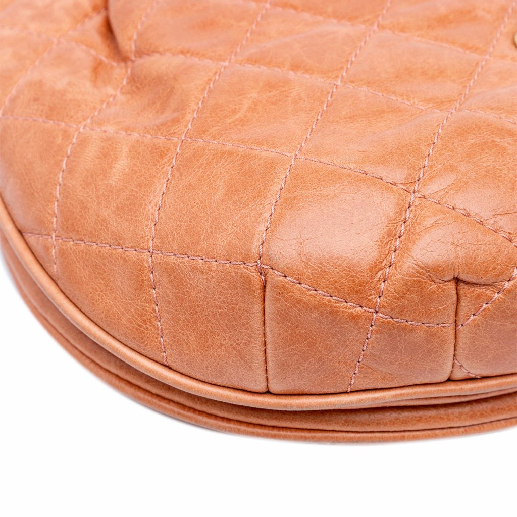 Chanel Medium Aged Calfskin Bubble CC Flap - Image 11