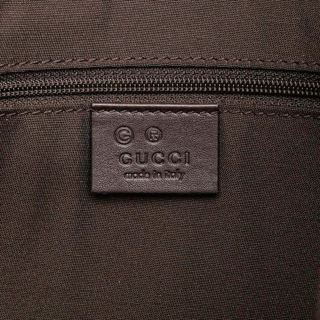 Gucci GG Supreme Crossbody - Side view