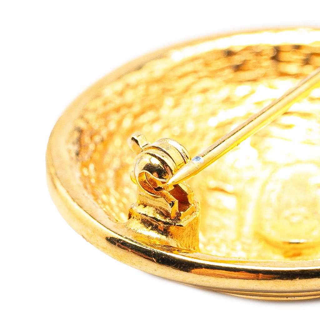 Chanel Gold Plated CC Quilted Round Brooch - 4