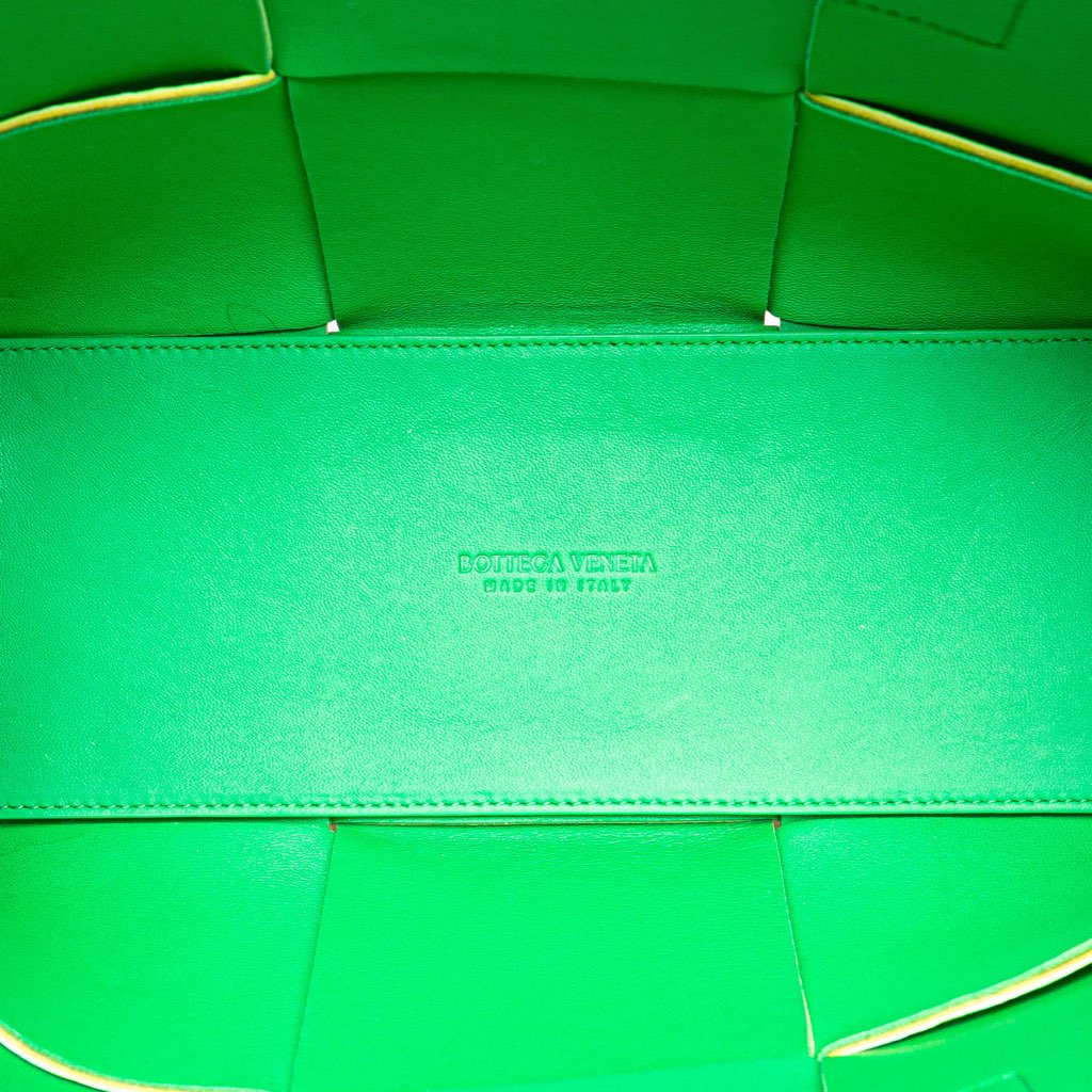 Bottega Veneta Small Nappa Maxi Intrecciato Arco Tote - 4