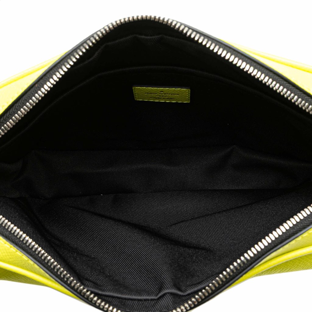 Louis Vuitton Monogram Taigarama Outdoor Messenger - 4