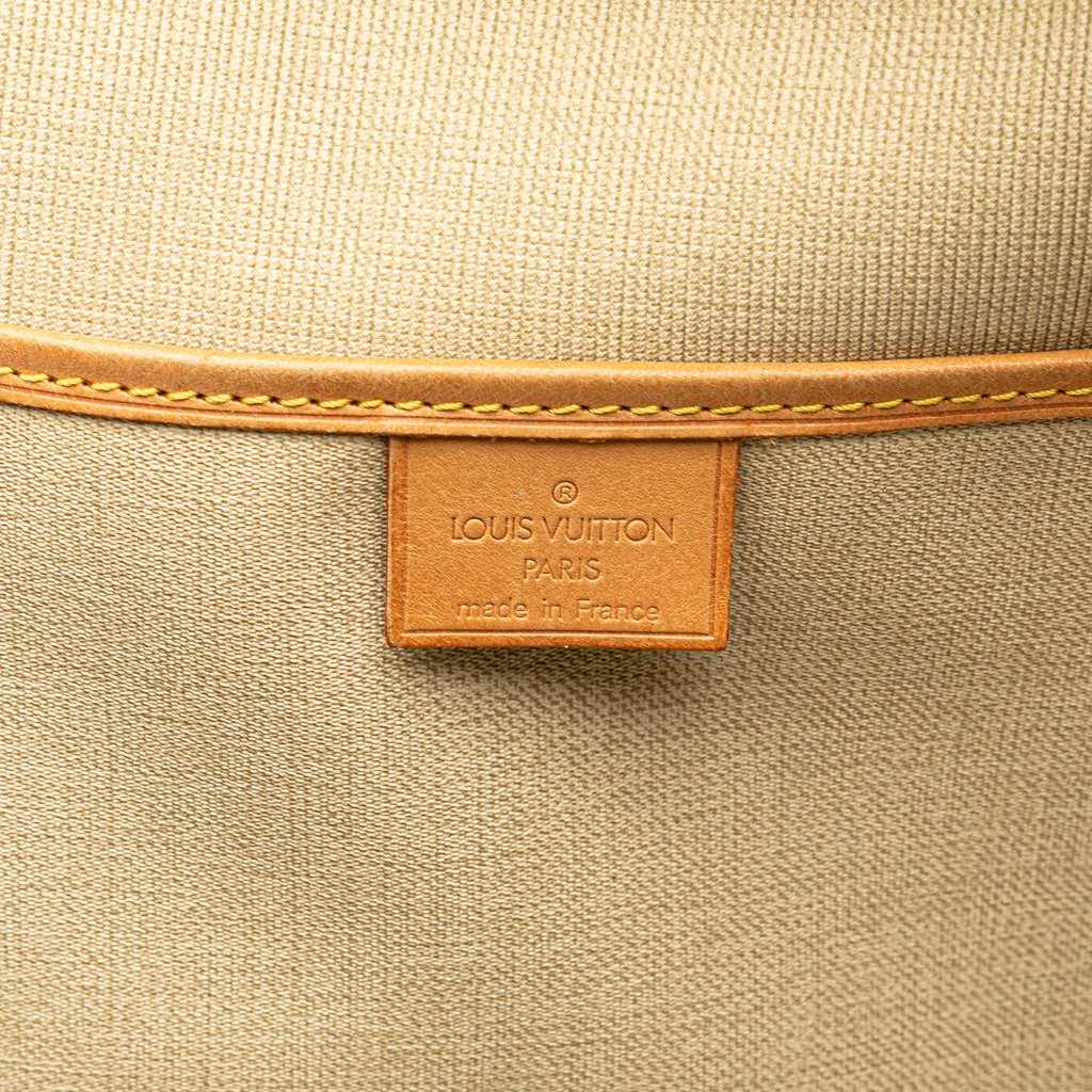 Louis Vuitton Monogram Excursion - 5