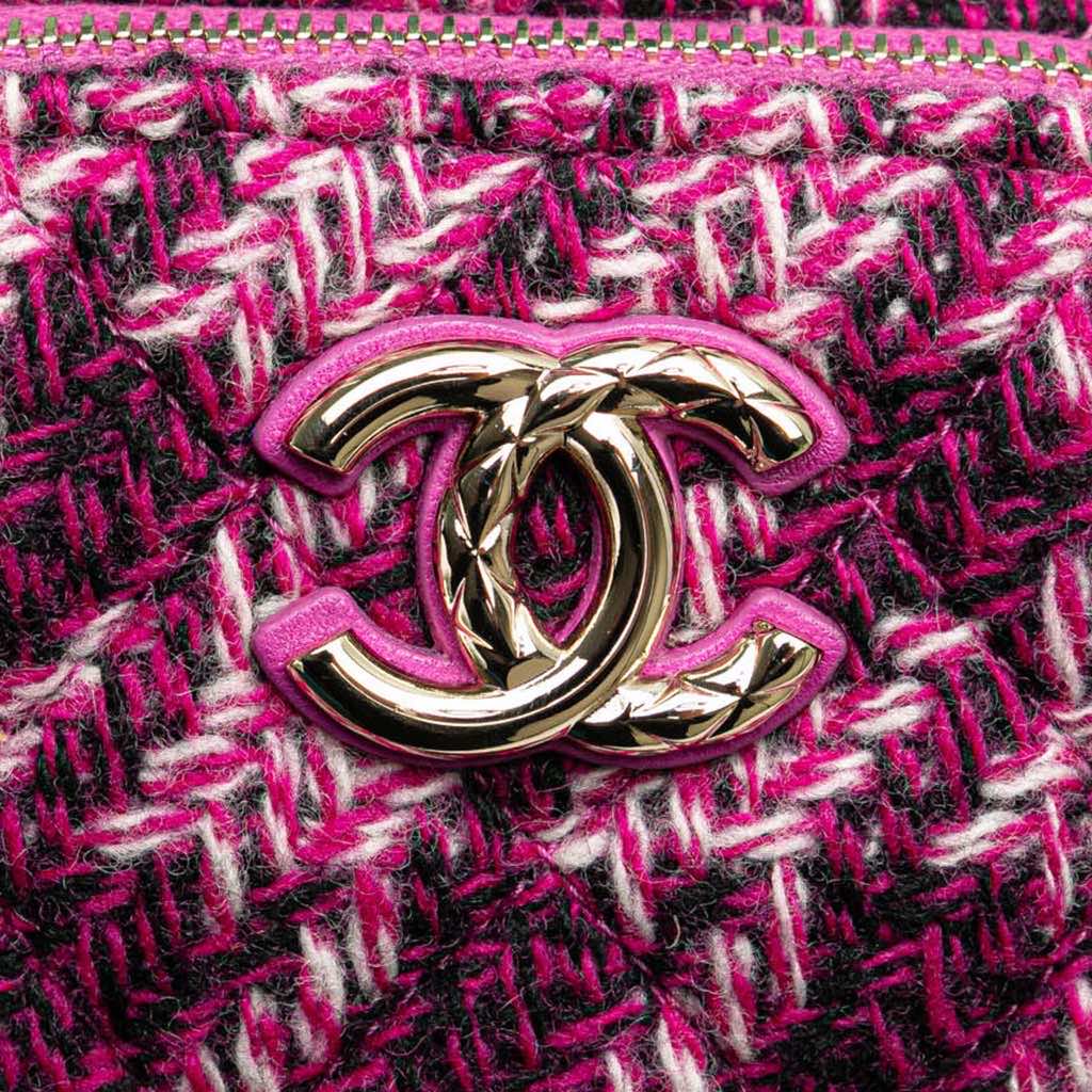 Chanel CC Tweed Houndstooth Clutch On Chain - Image 11