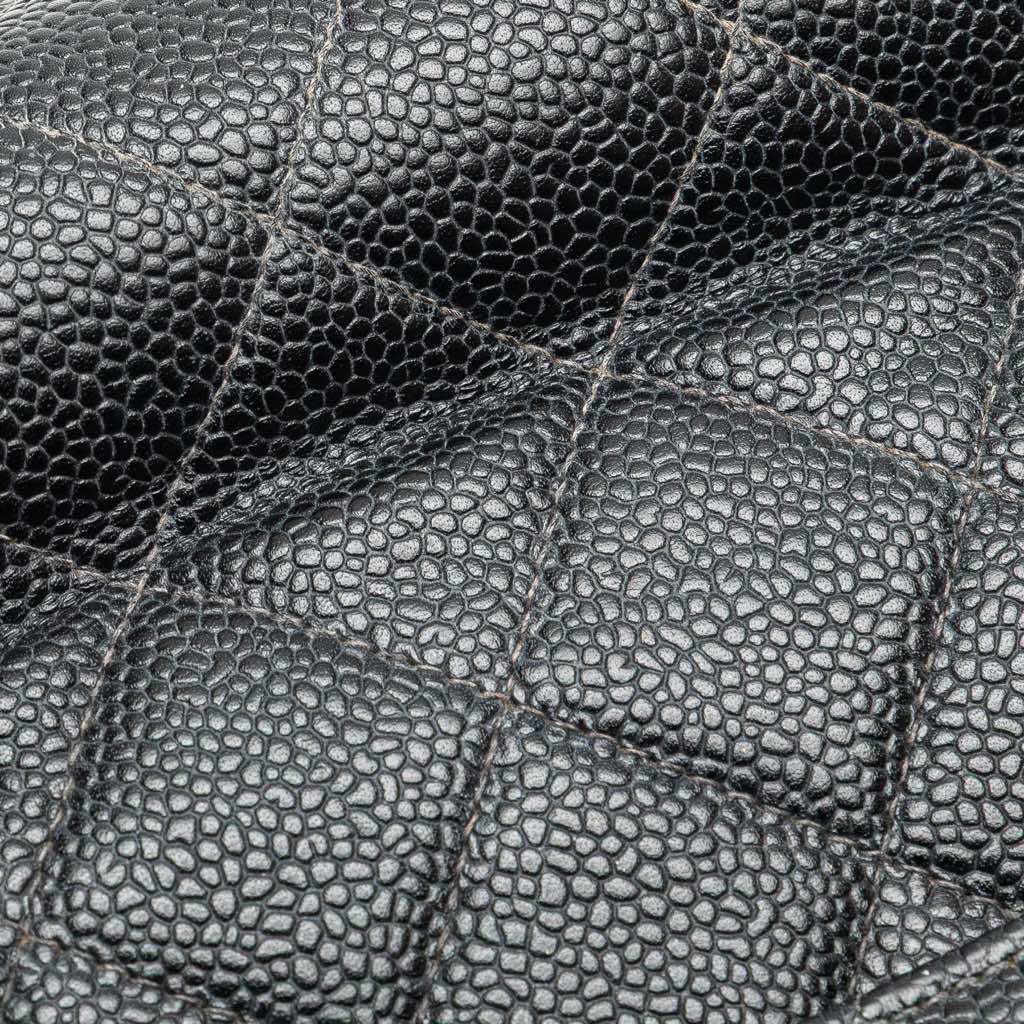 Chanel Jumbo Quilted Caviar Single Flap - Image 12