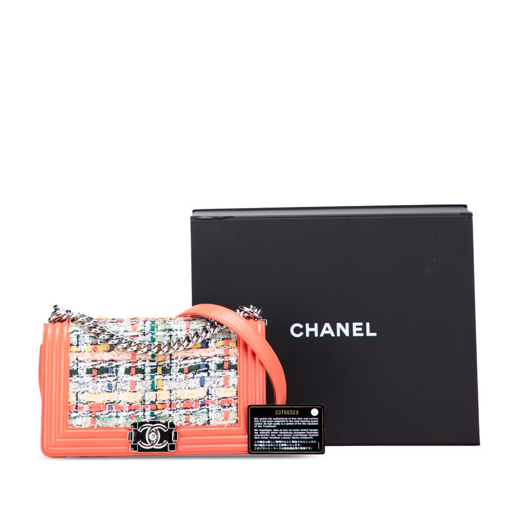 Chanel Small Tweed and Lambskin Boy Flap - Image 16