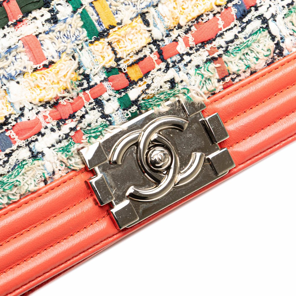 Chanel Small Tweed and Lambskin Boy Flap - Image 10