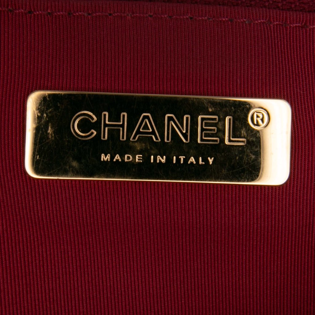 Chanel Maxi Lambskin 19 Flap - 5