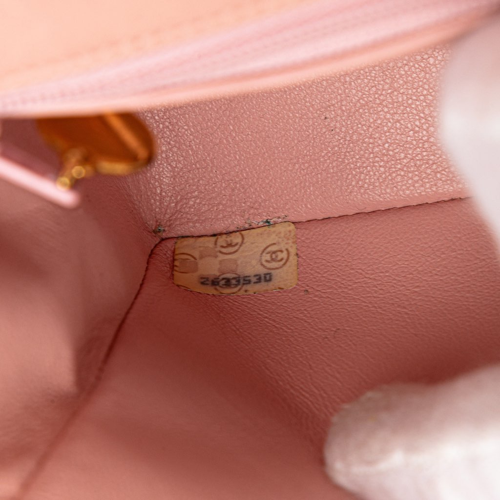 Chanel Mini Square Classic Lambskin Single Flap - Detail 1