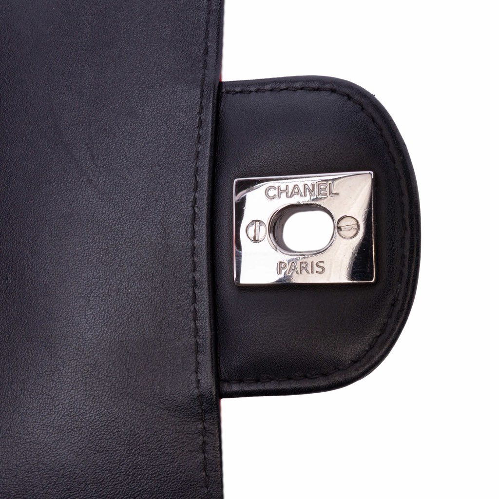 Chanel Mini Rectangular Classic Bicolor Patent Single Flap - Detail 2