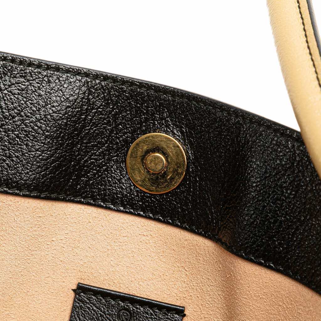 Gucci Smooth Calfskin Diagonal Striped Zumi Tote - Detail 2