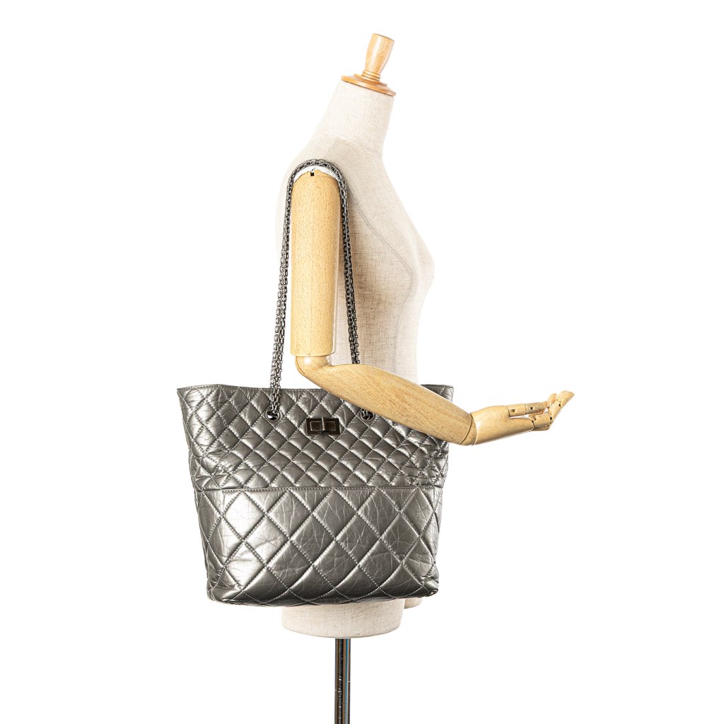 Chanel Reissue 2.55 Quilted Aged Calfskin Tote - Image 14