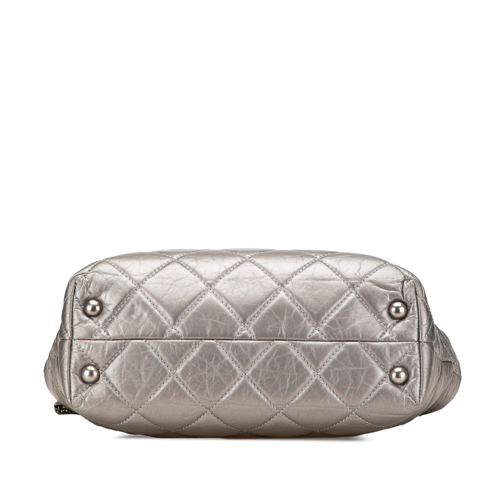 Chanel Reissue 2.55 Quilted Aged Calfskin Tote - Image 6