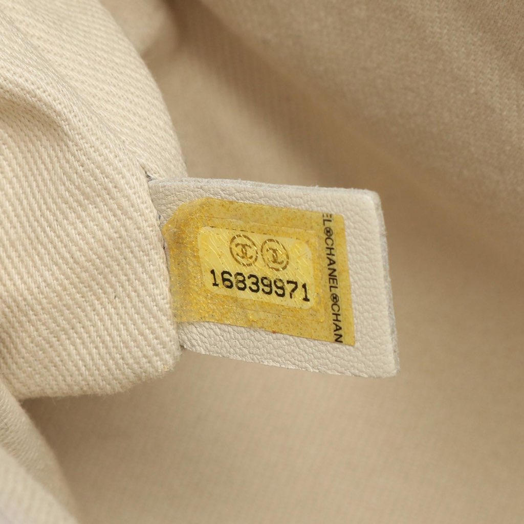 Chanel CC Quilted Patent Soft Tote - 5