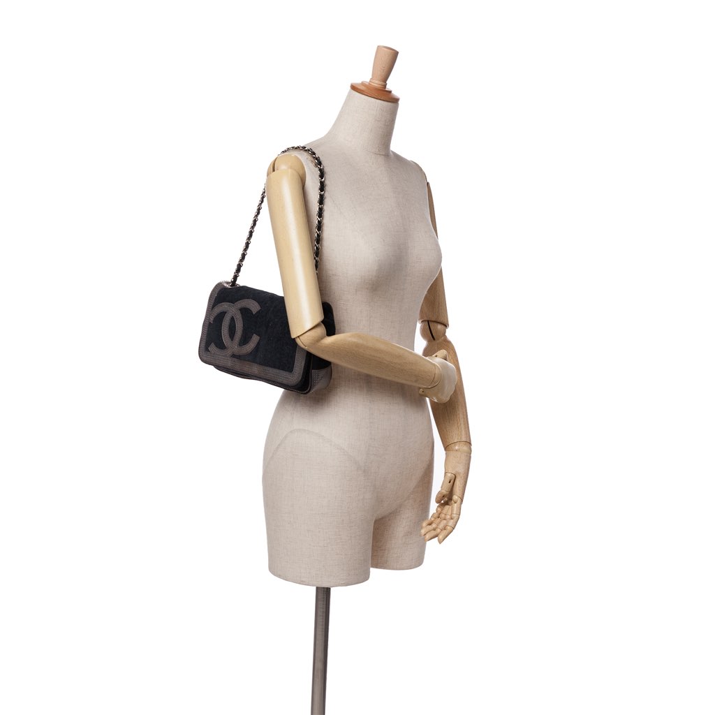 Chanel Terry Cloth CC Sport Line Shoulder Bag - Image 12