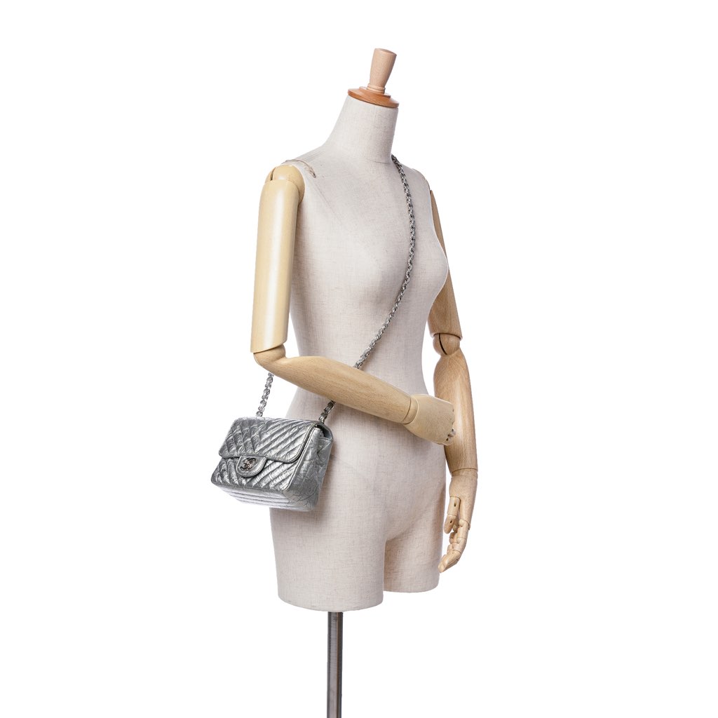 Chanel Mini Square Classic Chevron Metallic Crumpled Patent Single Flap - Image 12