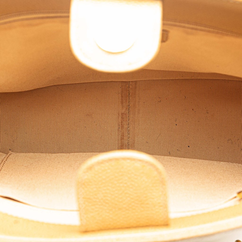 Chanel Caviar Petite Shopping Tote - 4