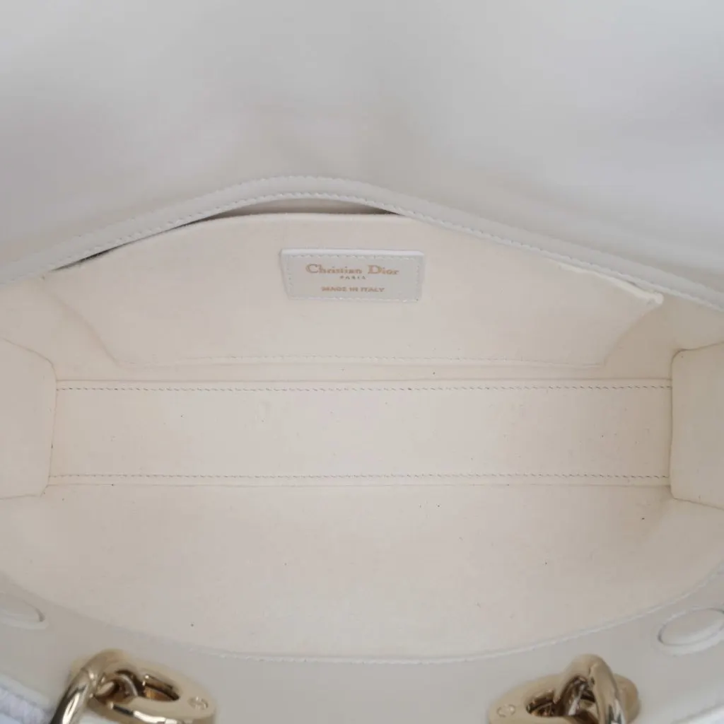 Dior Medium Technical Fabric Macrocannage Lady D Joy White Good - Model View