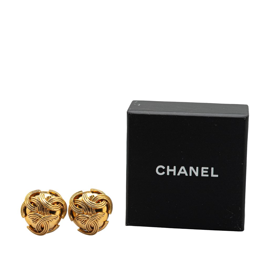 Chanel Gold Plated Triple CC Round Clip On Earrings - 4