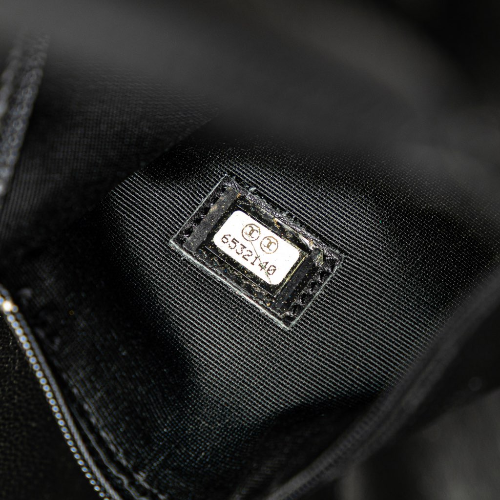 Chanel Caviar Medallion Tote - Detail 1