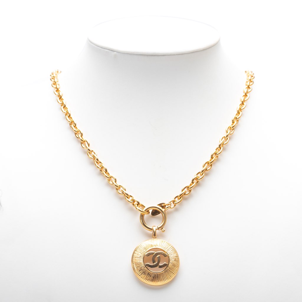 Chanel Gold Plated CC Round Pendant Necklace - 4