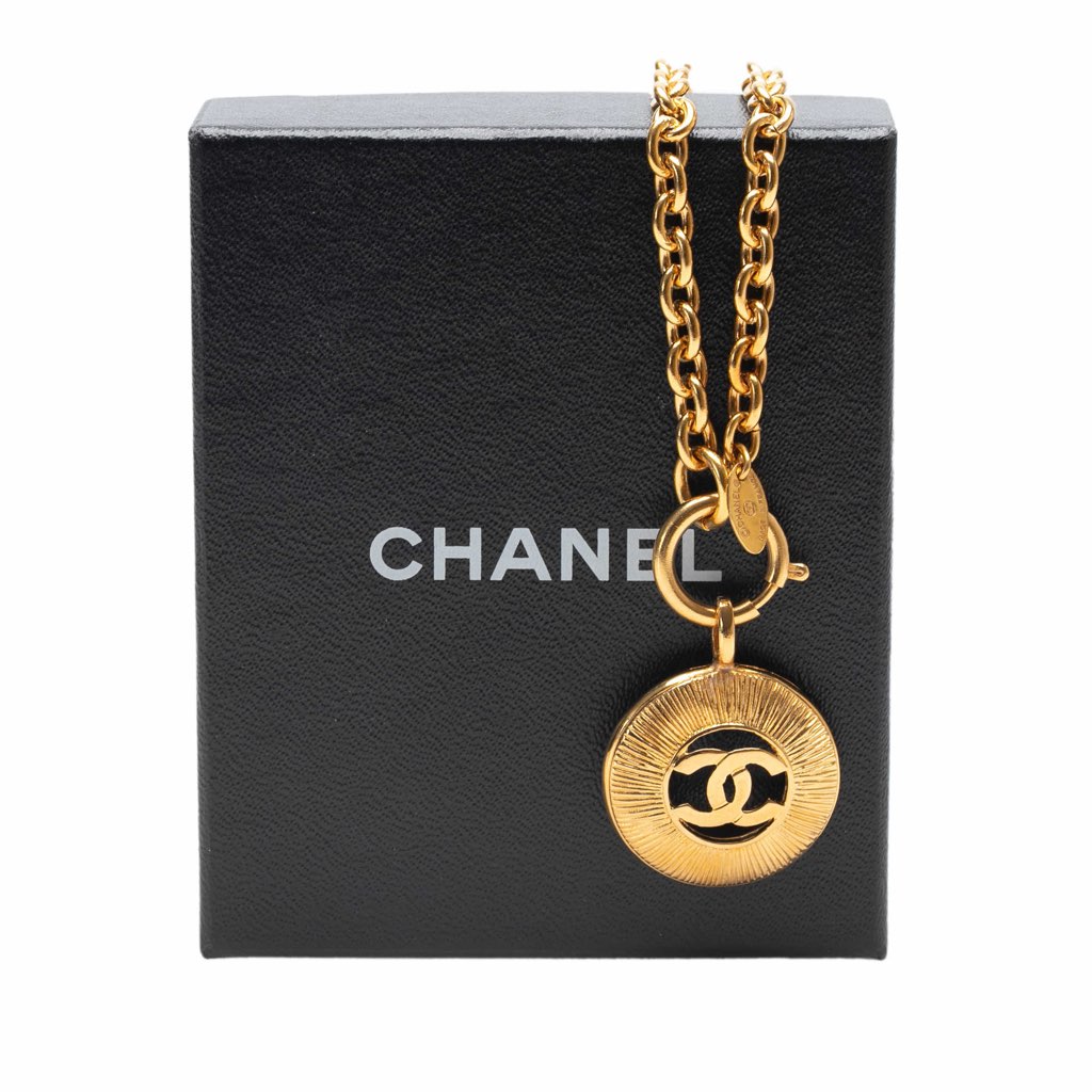 Chanel Gold Plated CC Round Pendant Necklace - 5
