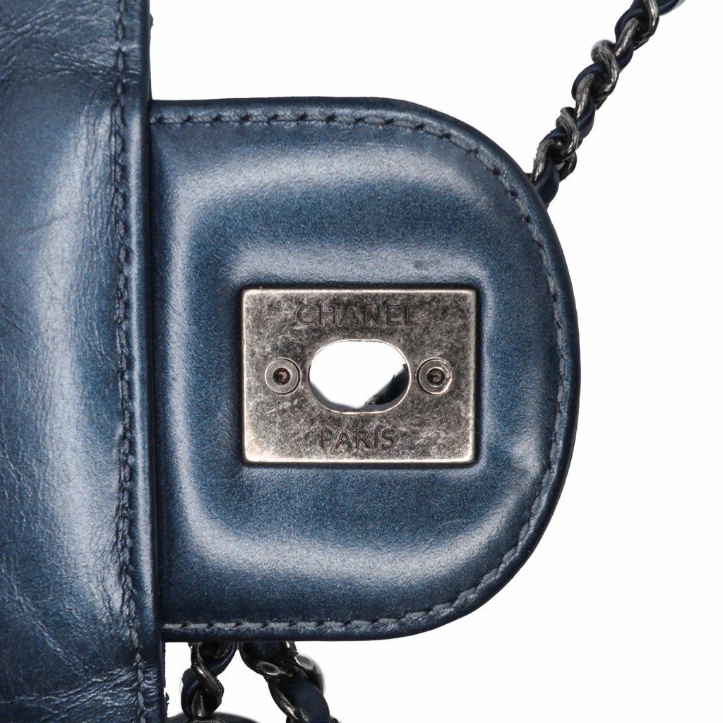 Chanel Quilted Glazed Calfskin Coco Pleats Flap - Detail 2