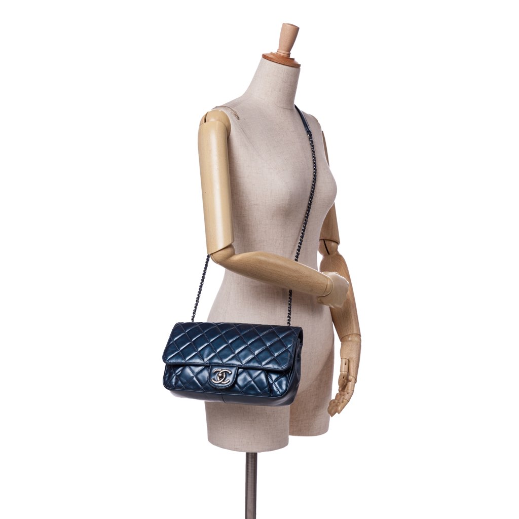 Chanel Quilted Glazed Calfskin Coco Pleats Flap - Image 12