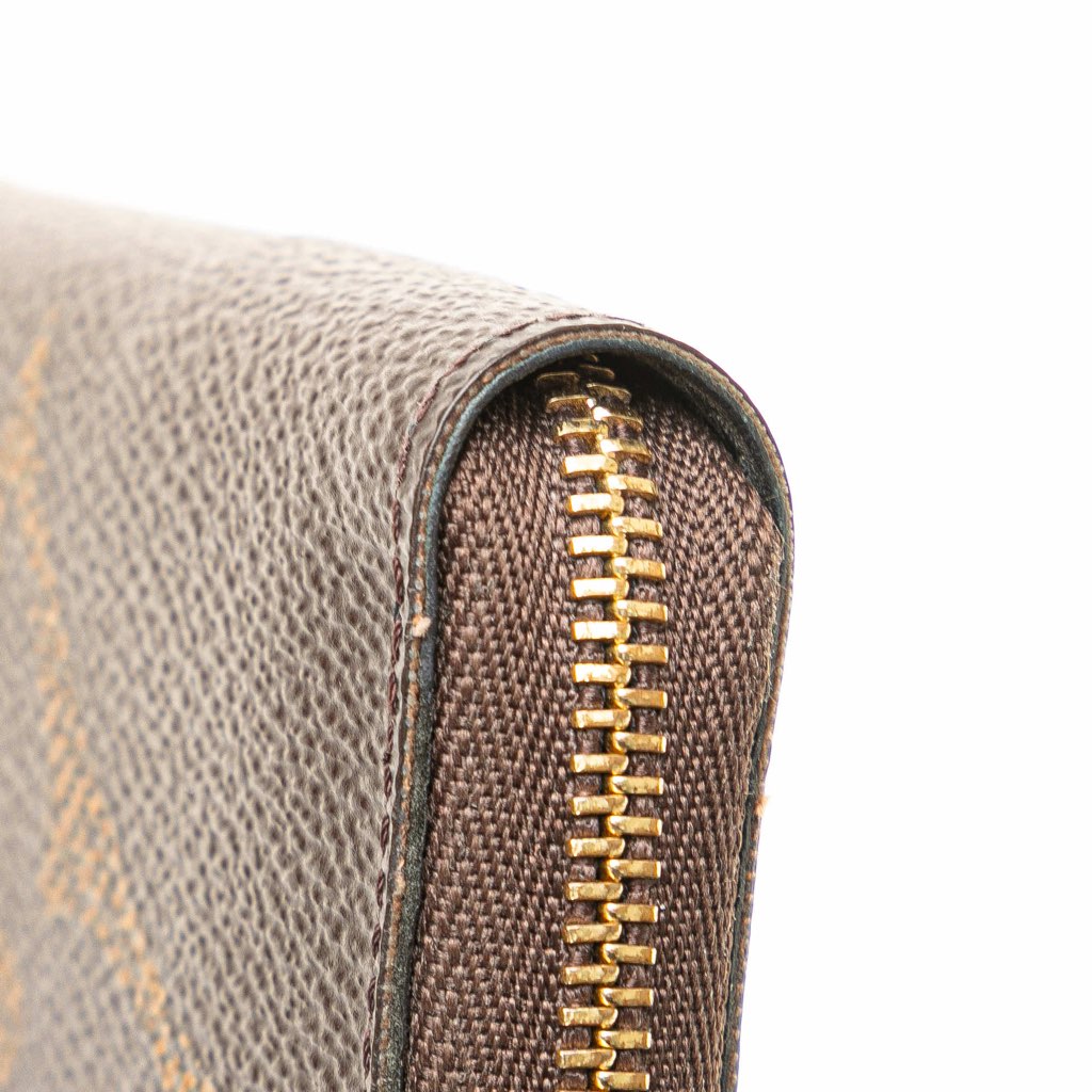 Louis Vuitton Monogram Giant Zippy Coin Purse - Image 11