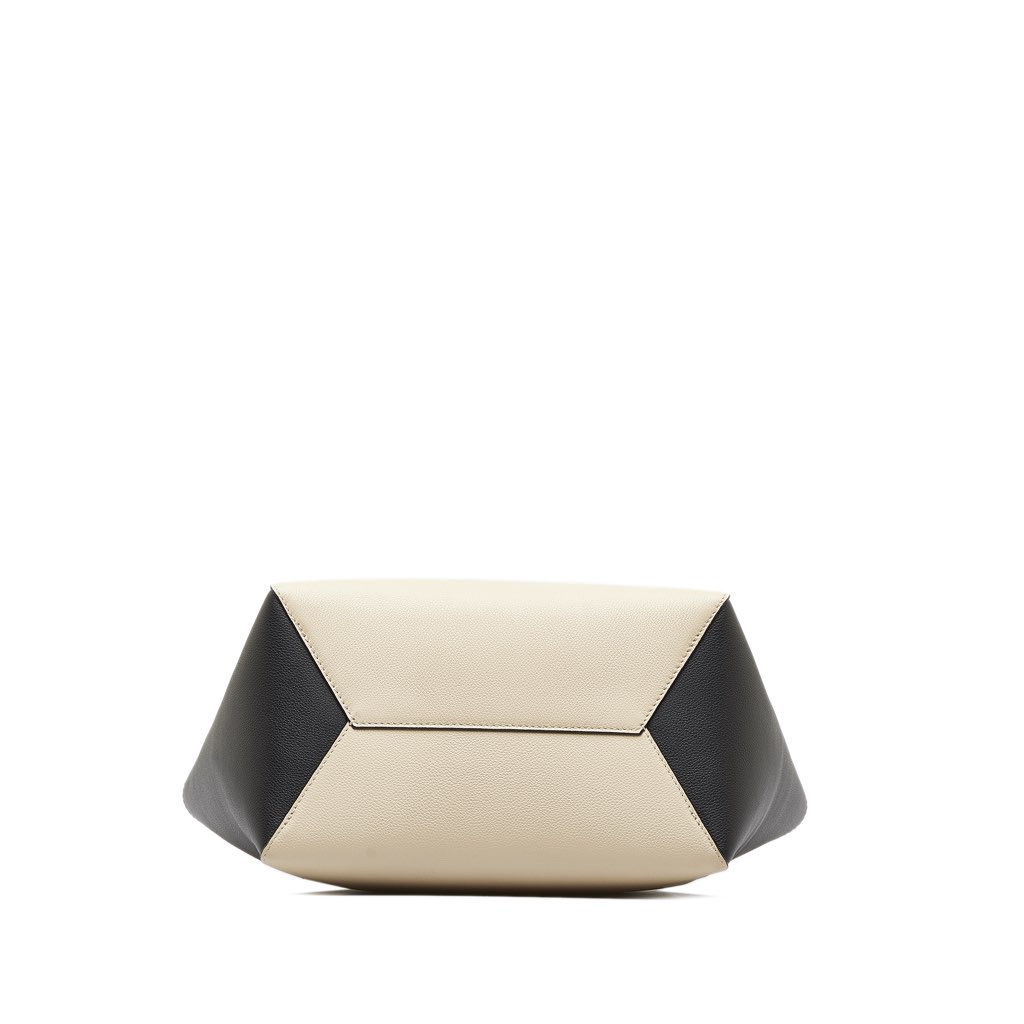 Louis Vuitton LockMe Cabas - 4