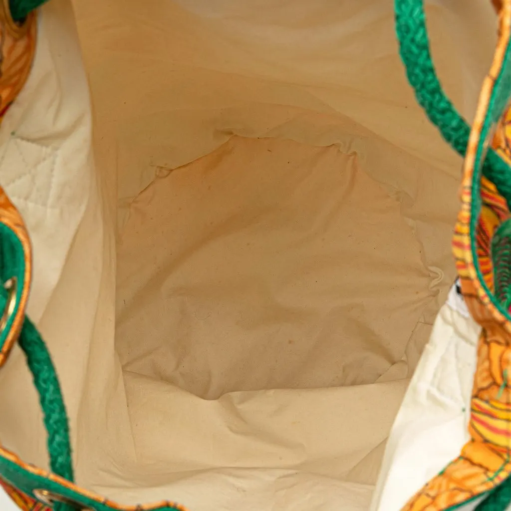 Hermès Toile Les Perroquets Bucket Bag Orange Canvas Good - Model View