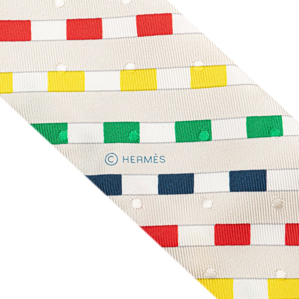 Hermès Bouclerie Moderne Plumetis Silk Twilly Scarf - 3