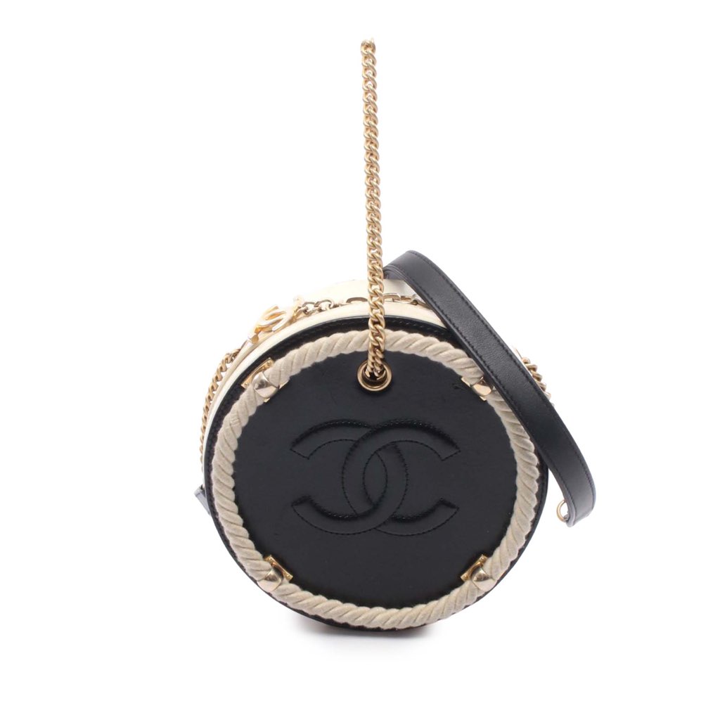 Chanel Crumpled Calfskin En Vogue Round Bag - 2
