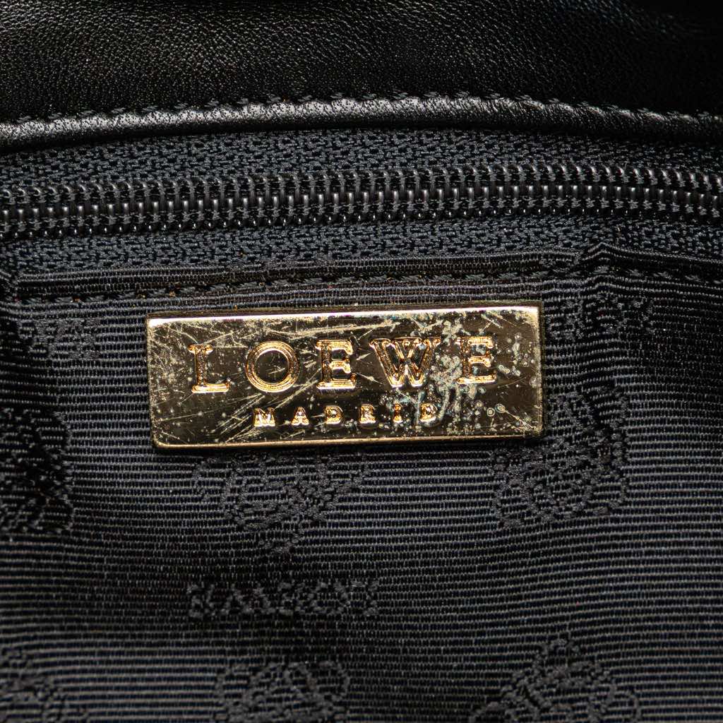 Loewe Nappa Flamenco Drawstring Crossbody - Detail 1