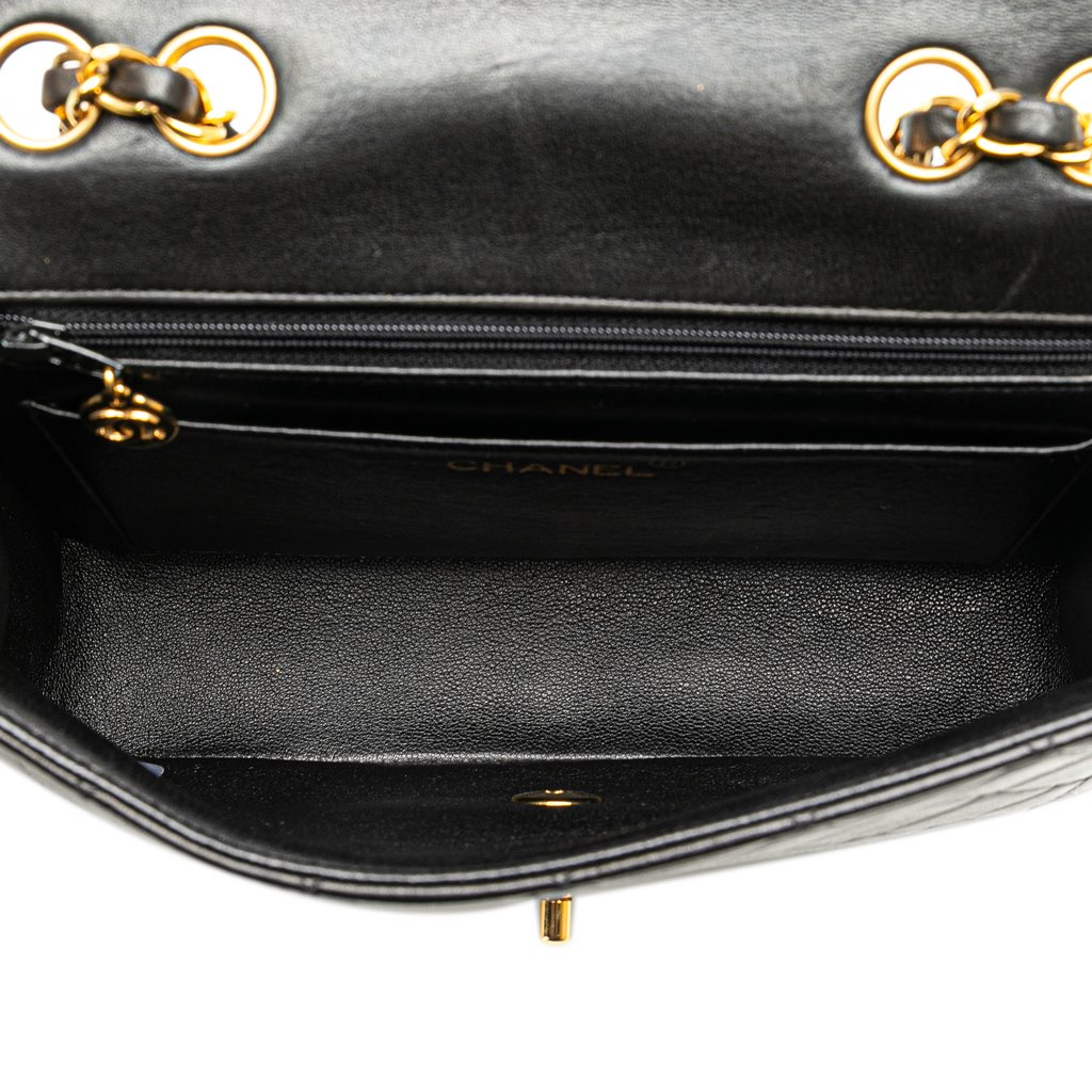 Chanel Medium CC Quilted Lambskin Border Single Flap - 4