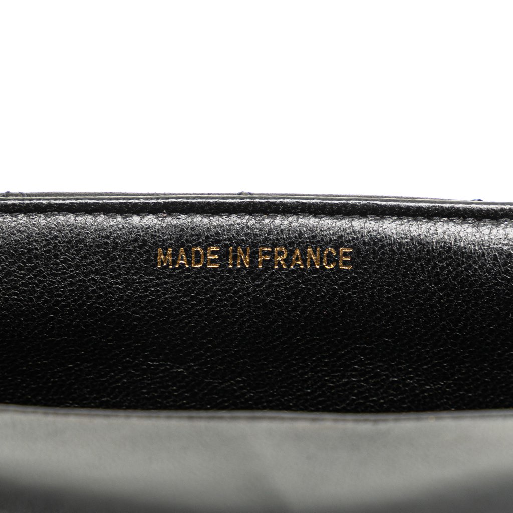 Chanel Medium CC Quilted Lambskin Border Single Flap - Detail 2