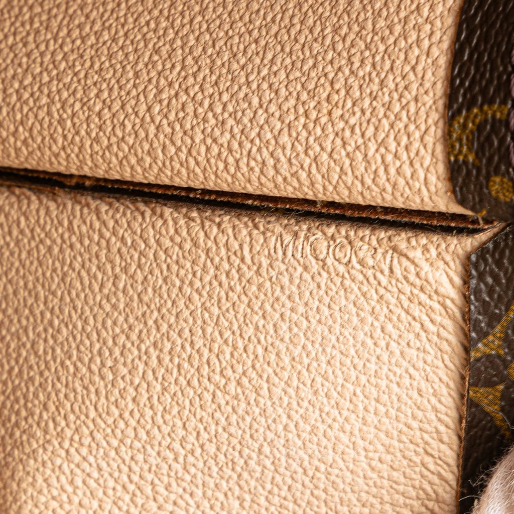 Louis Vuitton Monogram Sac Plat - Image 10