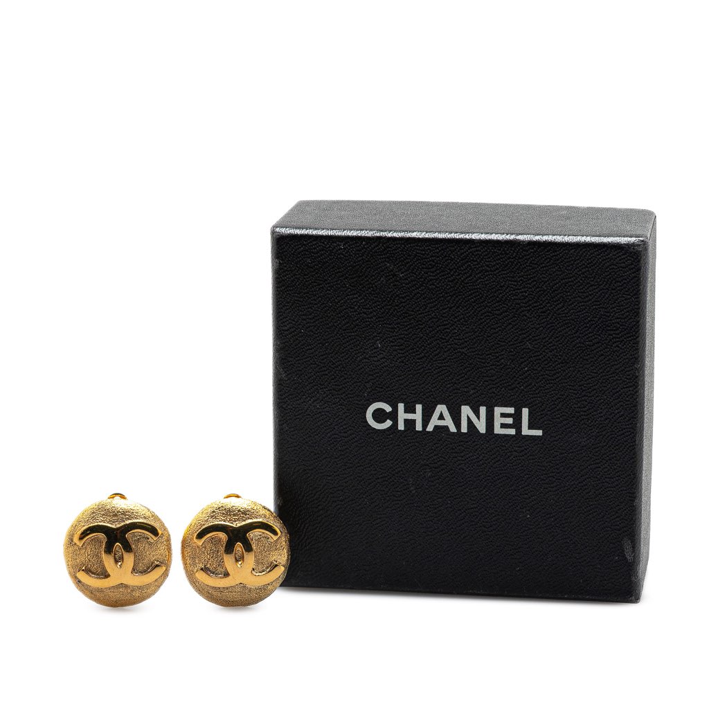 Chanel Gold Plated CC Round Clip On Earrings - 4