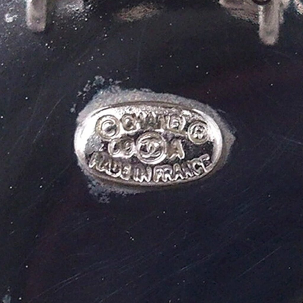 Chanel Resin CC Clip on Earrings - 5