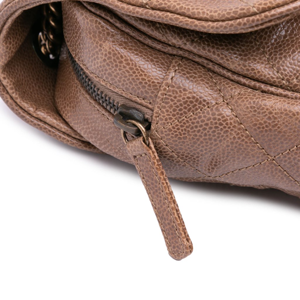 Chanel Large Quilted Glazed Caviar Shiva Flap - Image 10