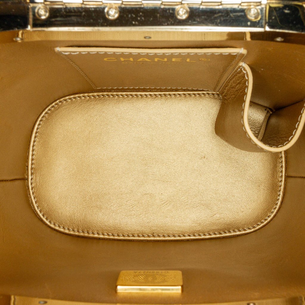 Chanel Quilted Patent Logo Chain Vanity Case - 4