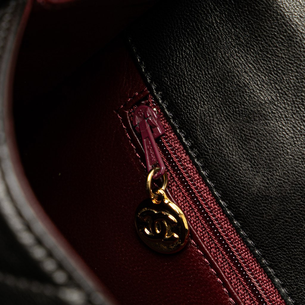 Chanel CC Quilted Lambskin Chain Flap - Image 10