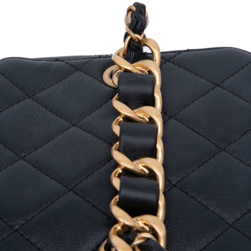 Chanel Small CC Lambskin Vanity Case - Image 10