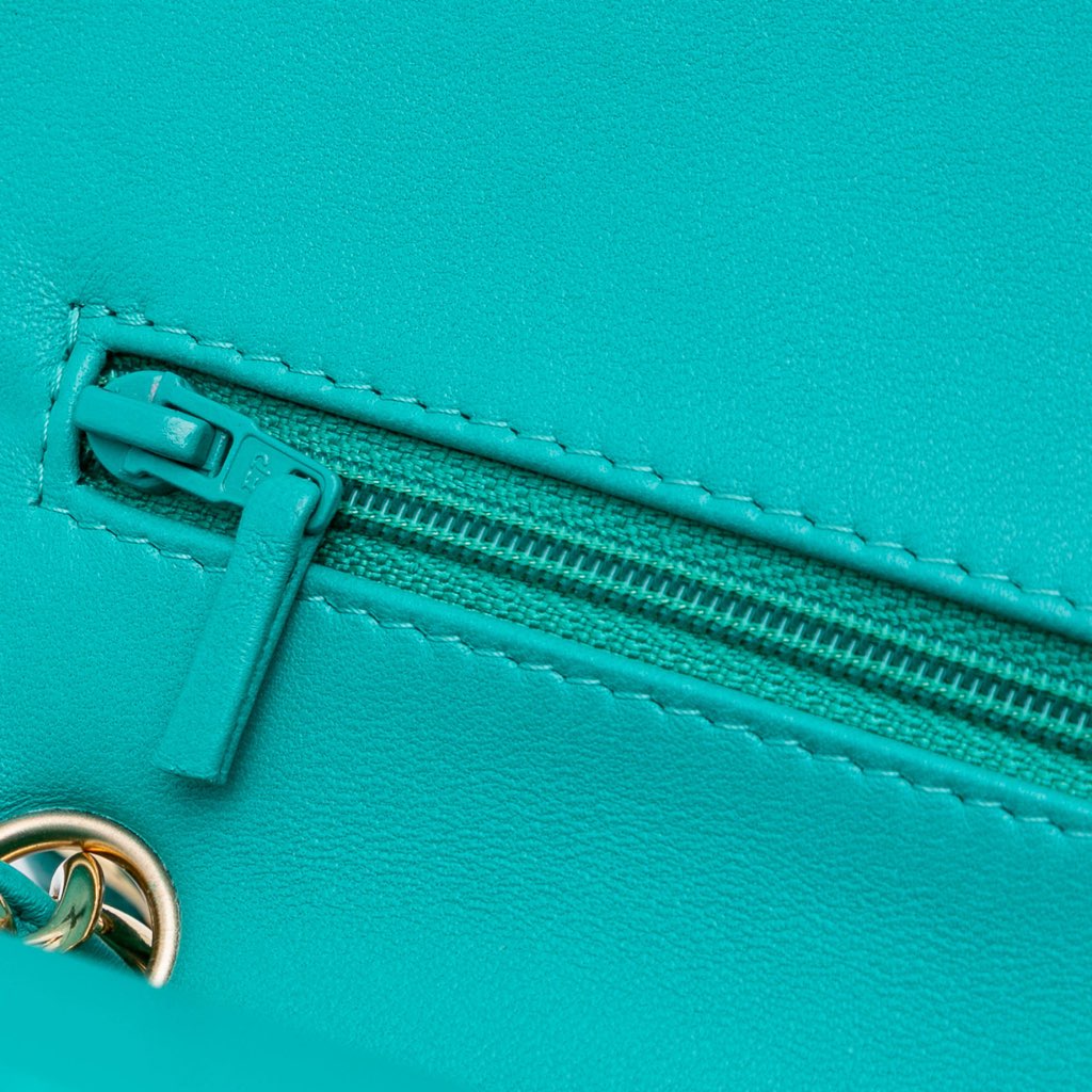 Chanel Jumbo Classic Lambskin Double Flap - Image 12