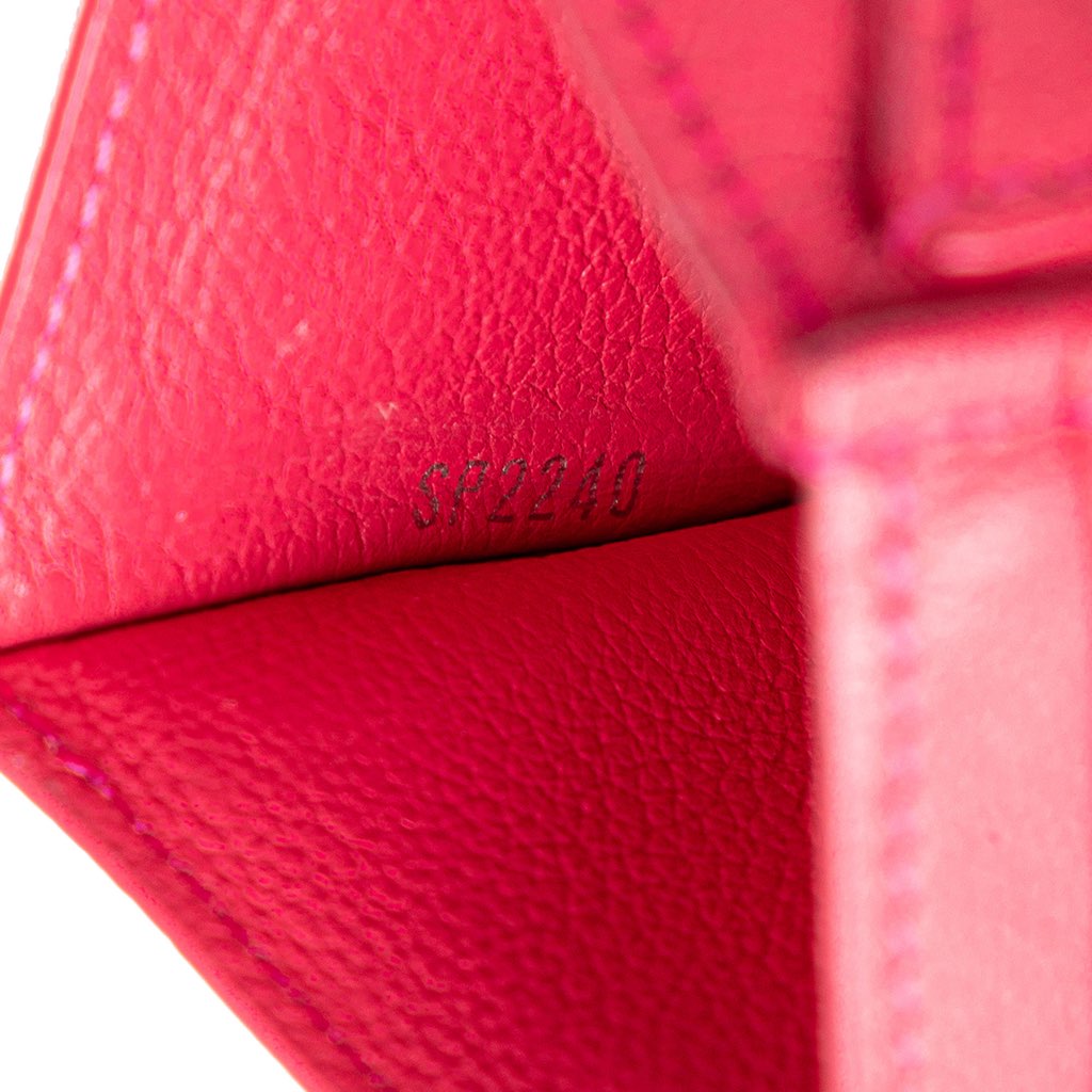 Louis Vuitton LockMe Card Holder - Detail 1