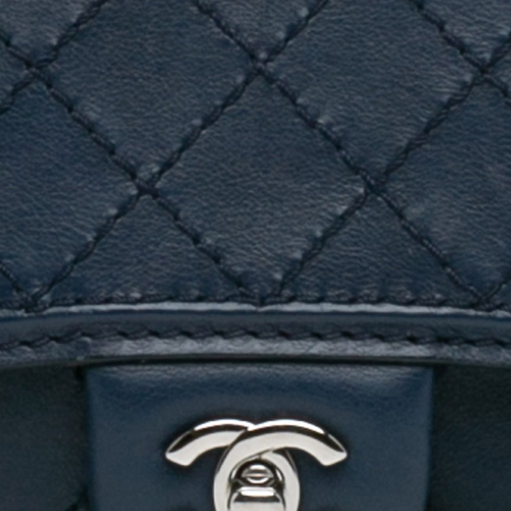 Chanel Medium Stitched Calfskin Citizen Flap - Detail 2