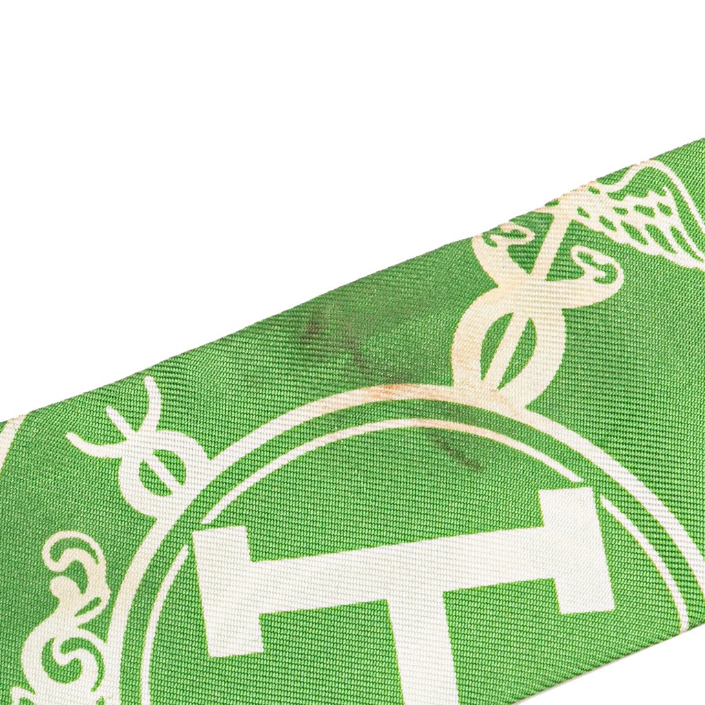 Hermès Ex Libris Twisty Silk Twilly Scarf - Side view