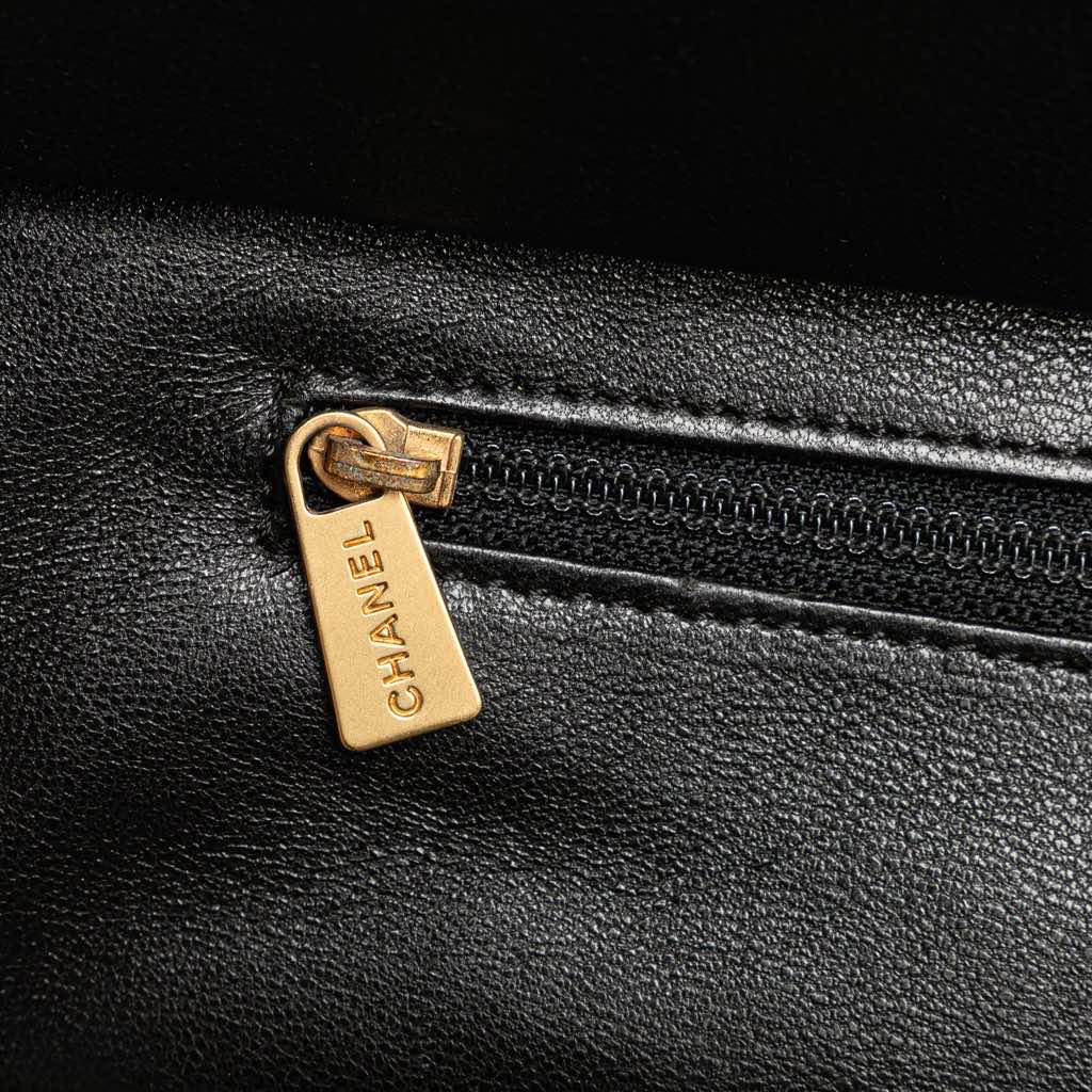 Chanel Grand Quilted Caviar Timeless Shopping Tote - Image 10