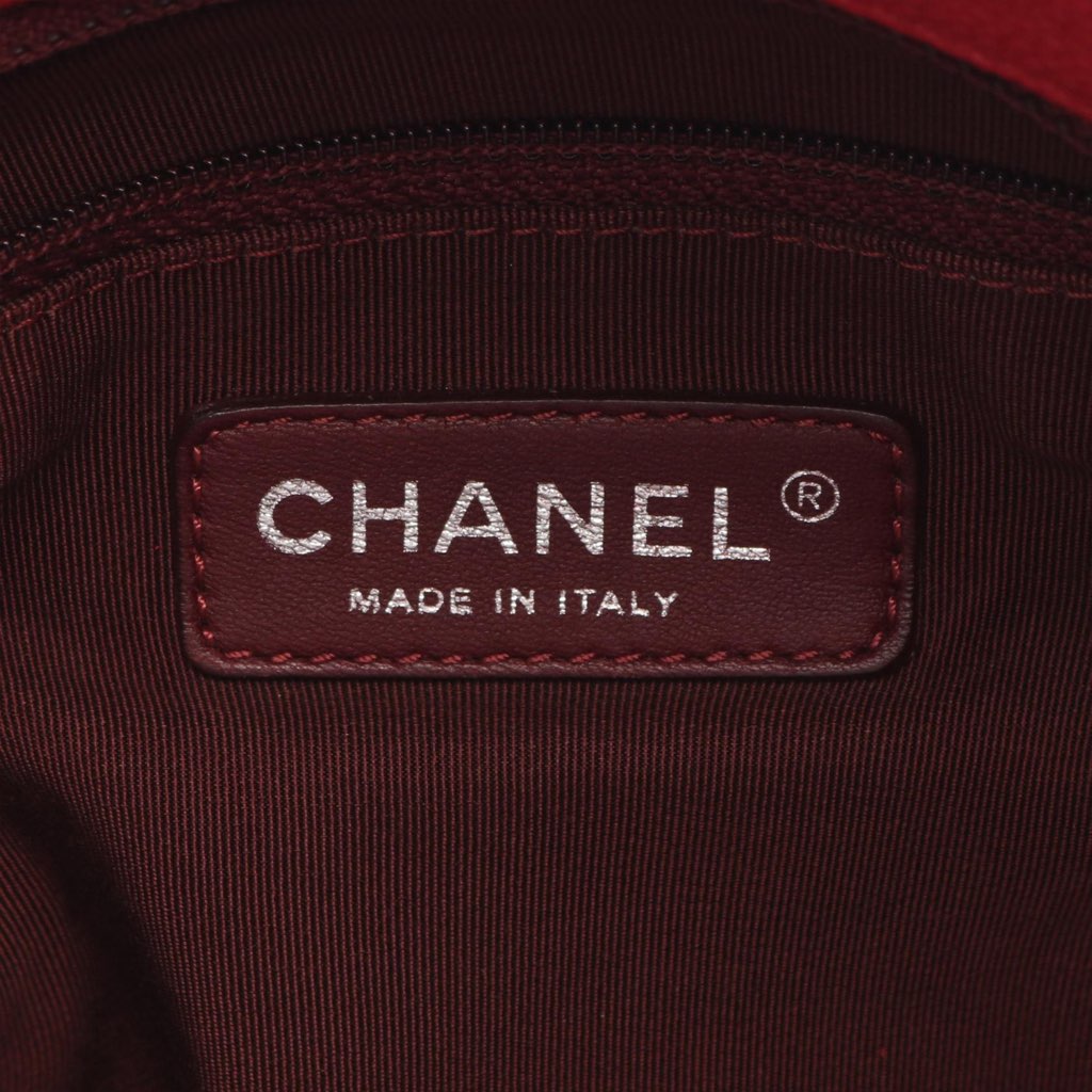 Chanel Quilted Caviar French Riviera Hobo - 4